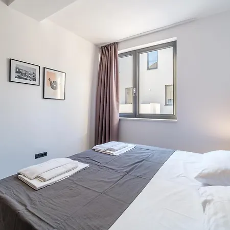 Luxury Apartman Sutivan