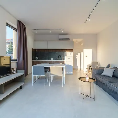 Luxury Sutivan