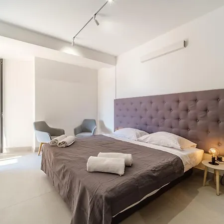 Luxury Apartman Sutivan