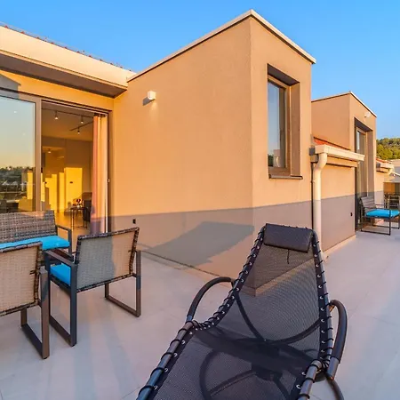 Luxury Apartman *
