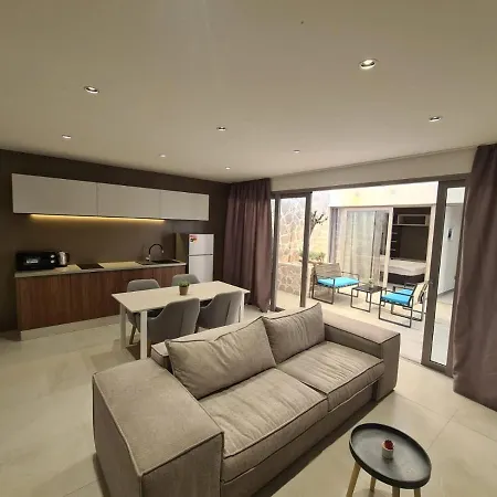 Luxury Sutivan